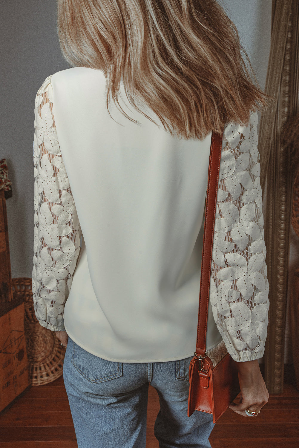 White Scalloped V Neckline Lace Hollowed Lantern Sleeve Blouse eAura