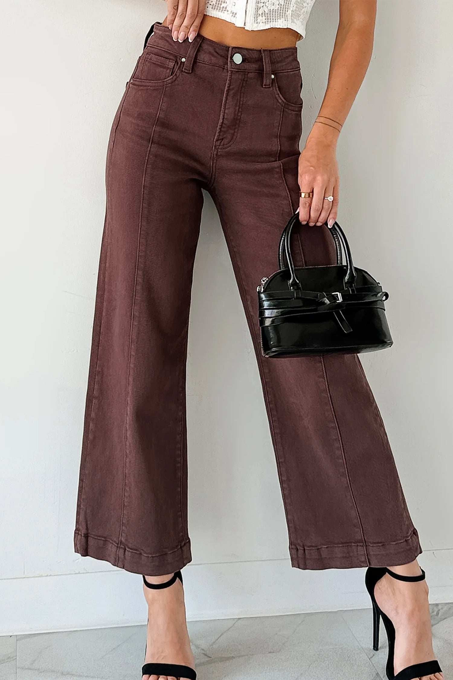 Seamed Center Wide Leg Cropped Jeans