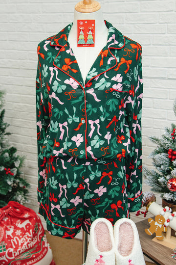 Festive Bow Print Long Sleeve Shirt and Pyjama Short Set - Green / S - Loungewear & Sleepwear/Pyjama Shorts