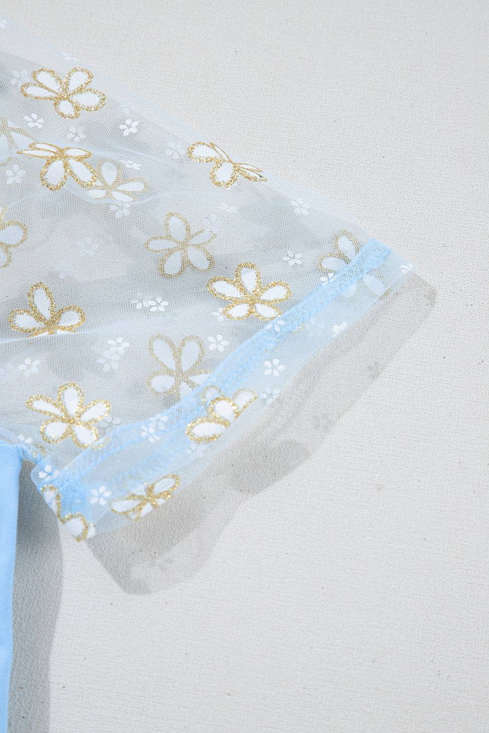 Beau Blue Floral Mesh Puff Sleeve Crew Neck Top eAura