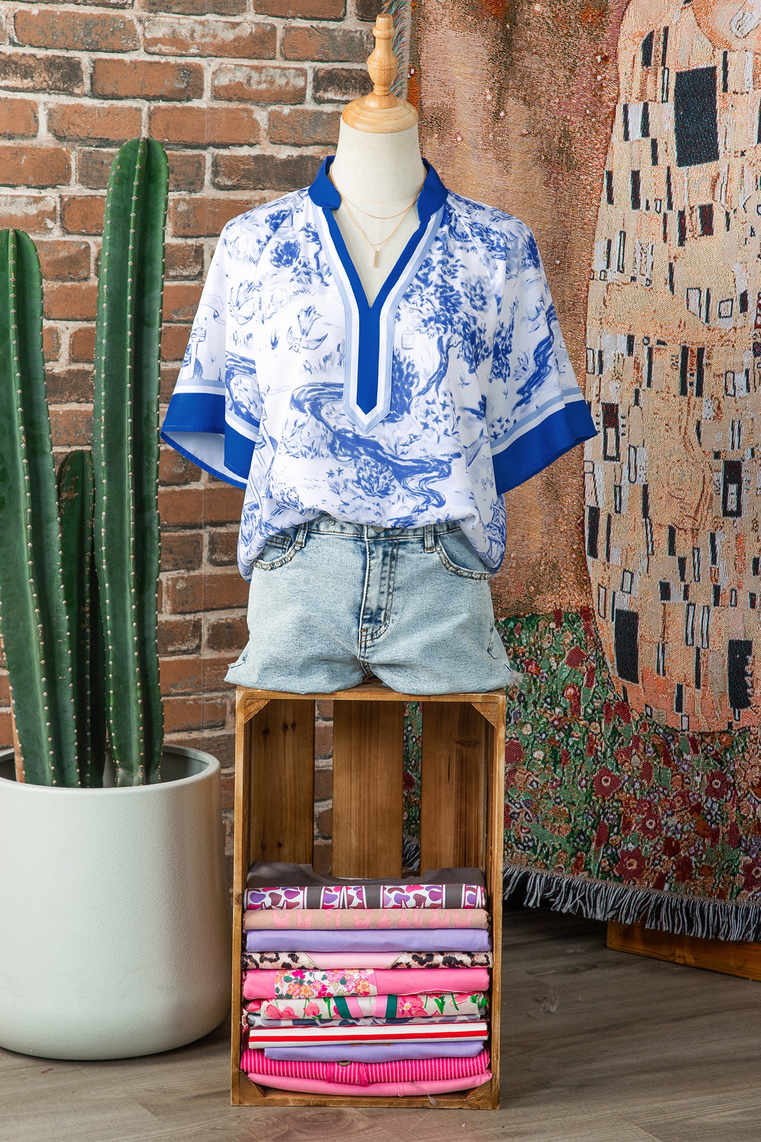 Wild Animal Paradise Contrast V Neck Raglan Sleeve Blouse – Blue