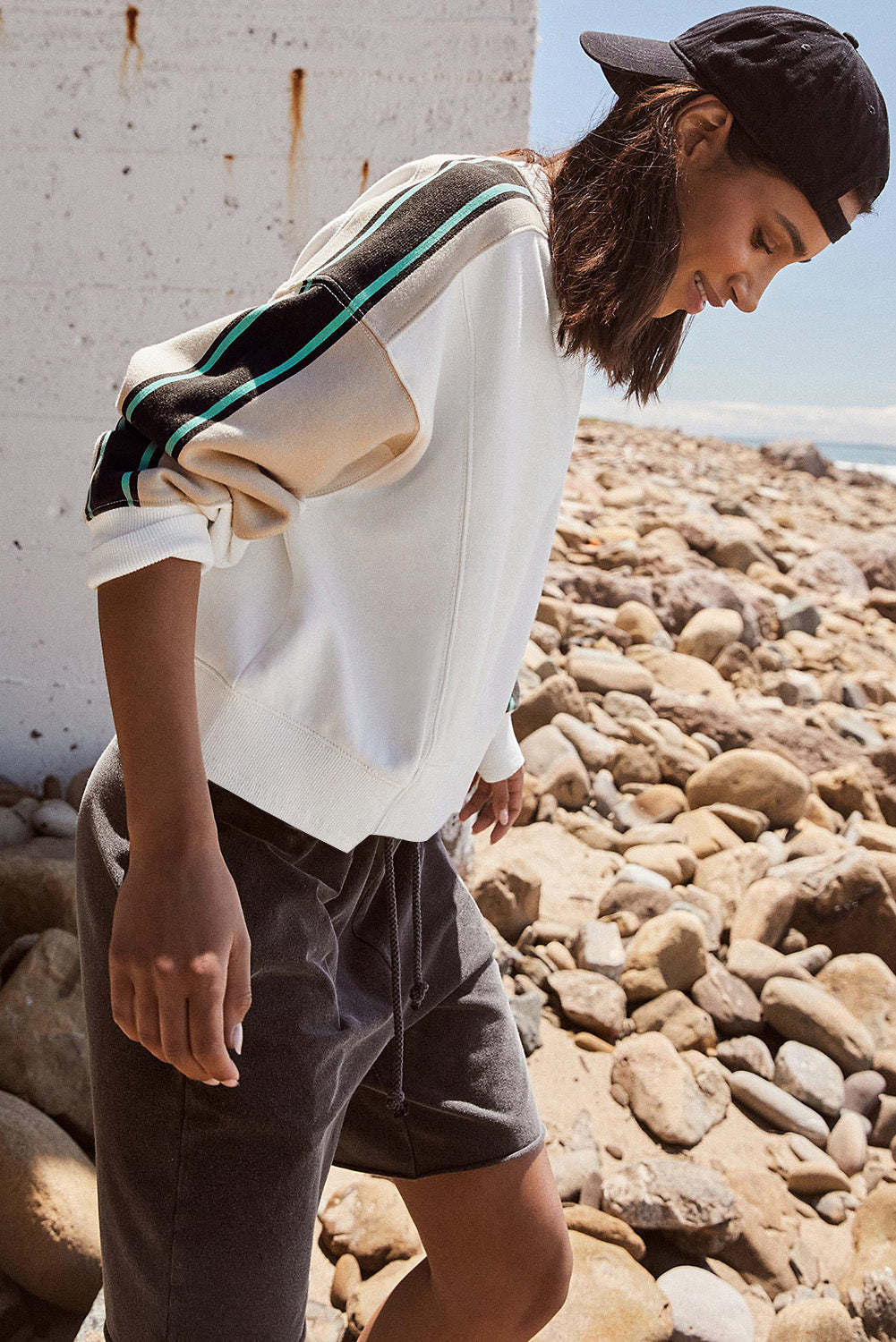 White Striped Colour Block Exposed Seam Loose Active Sweatshirt eAura