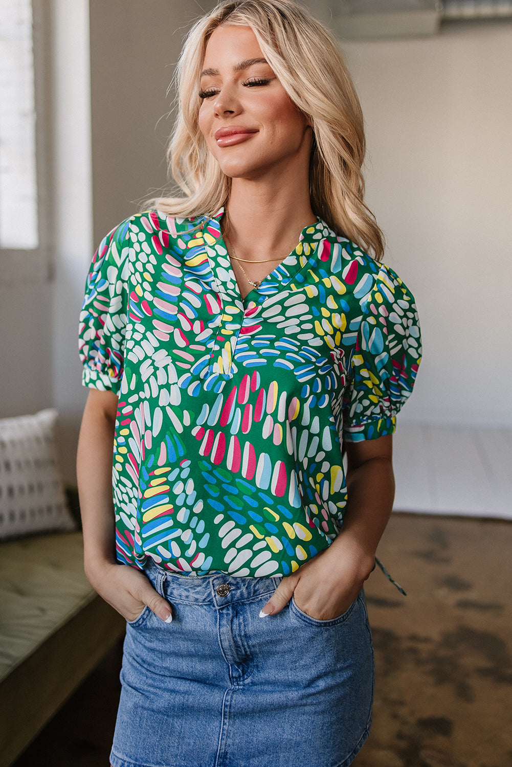 Green Brushwork Geometric Print Puff Sleeve Notched Neck Blouse eAura