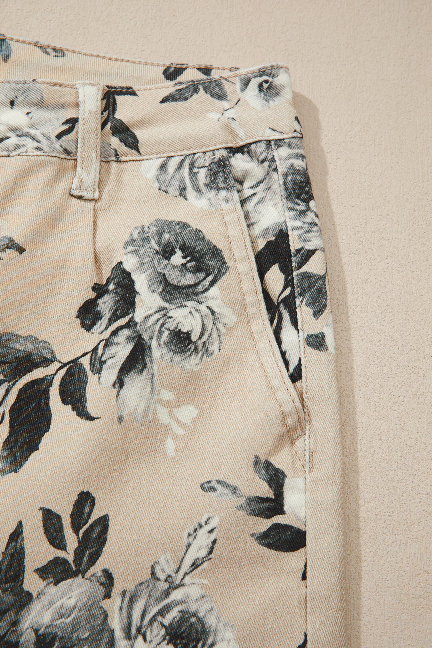 Beige Retro Floral Print Cuffed Hem Wide Leg Jeans
