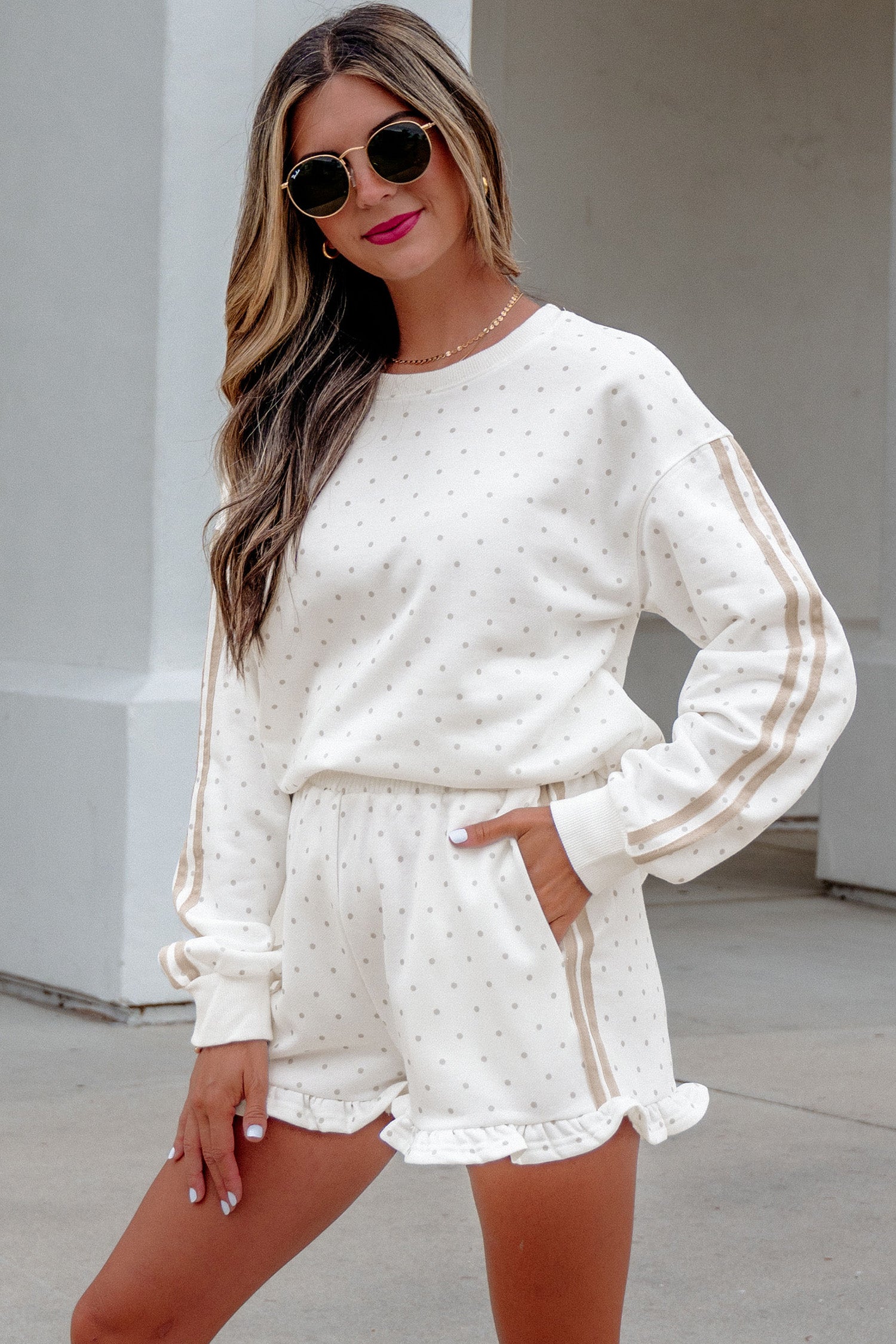 Polka Dot Print Side Stripe Detail Casual Sweatshirt 2pcs Short Set – White