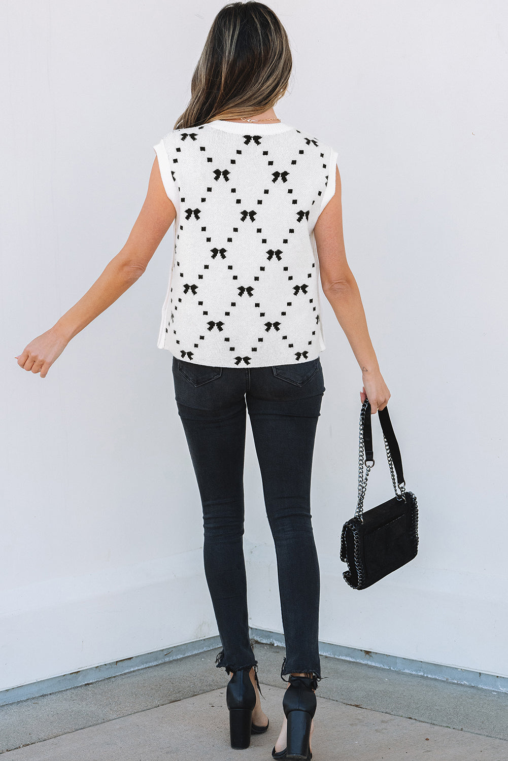 White Bow Pattern Buttoned Side Cropped Sweater Vest eAura