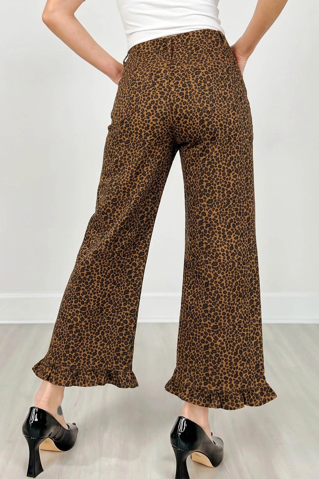 Jeans – Leopard Print Ruffled Hem Shift