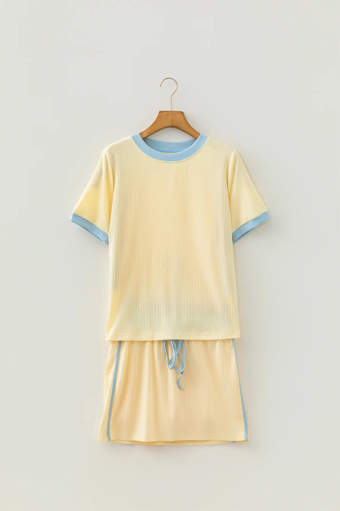Ribbed Knit Colour Block Trim Tee and Drawstring Skirt Set – Yellow