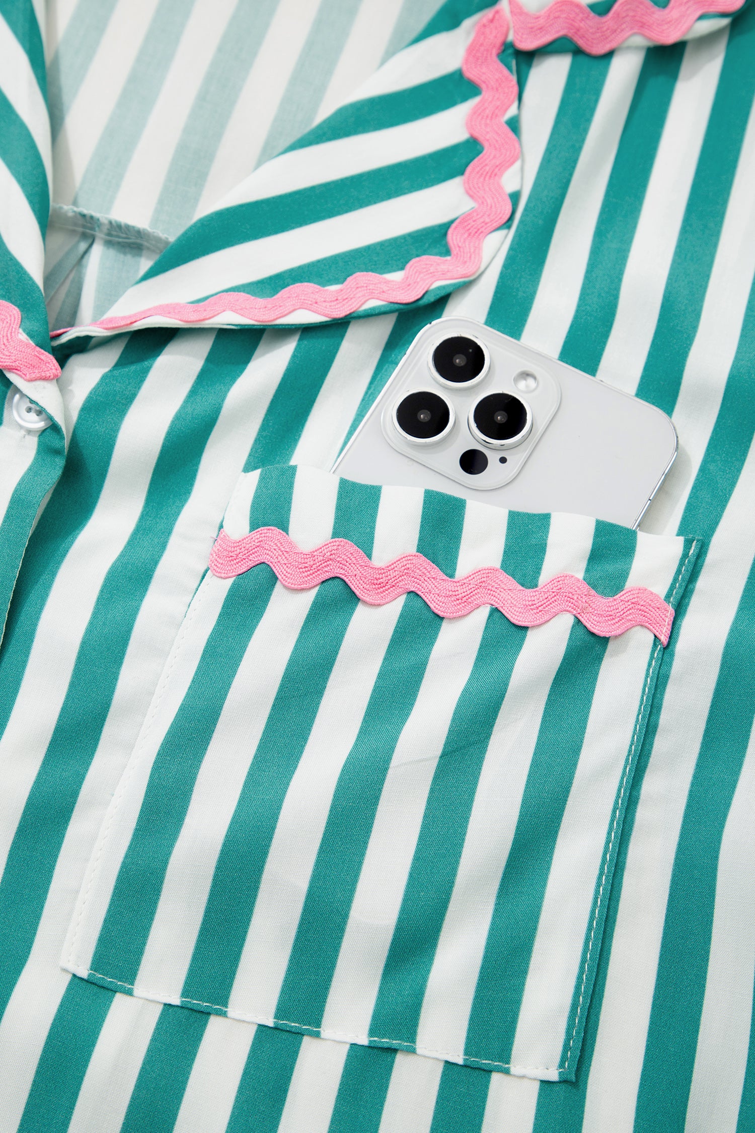 Contrast Ricrac Trim Long Sleeve Shirt Drawstring Ruffled Pajama Short Set – Green Stripe