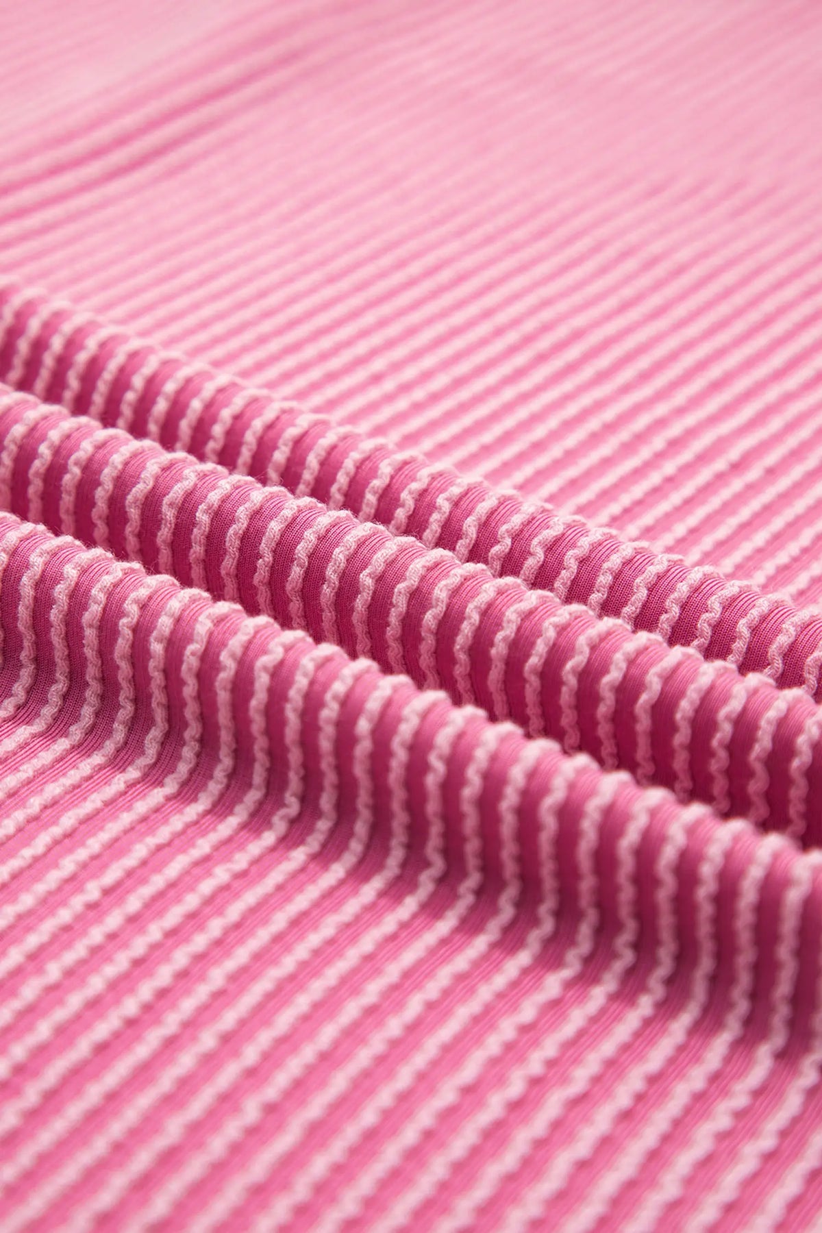 Textured Knit Exposed Stitching T-shirt – Bonbon