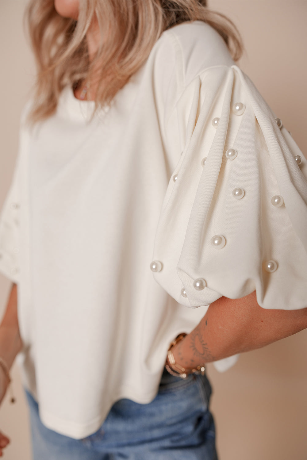 White Pearled Puff Sleeve Round Neck Loose Top eAura