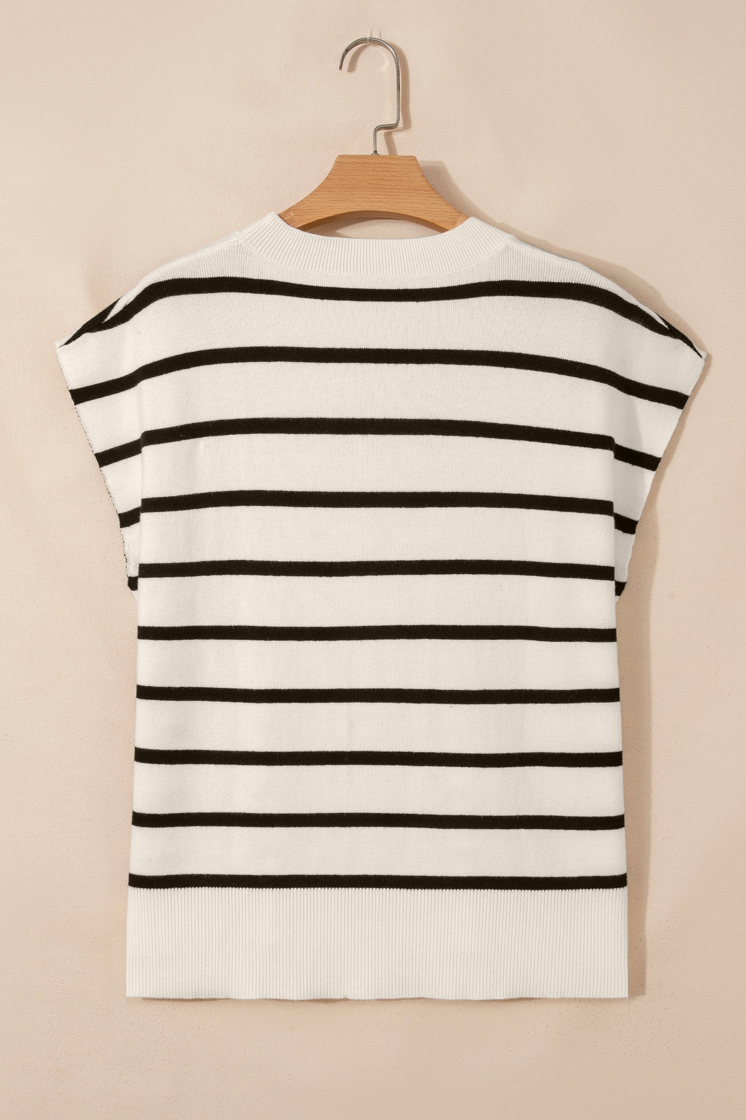 Side Slit Crew Neck Short Sleeve Sweater Tee