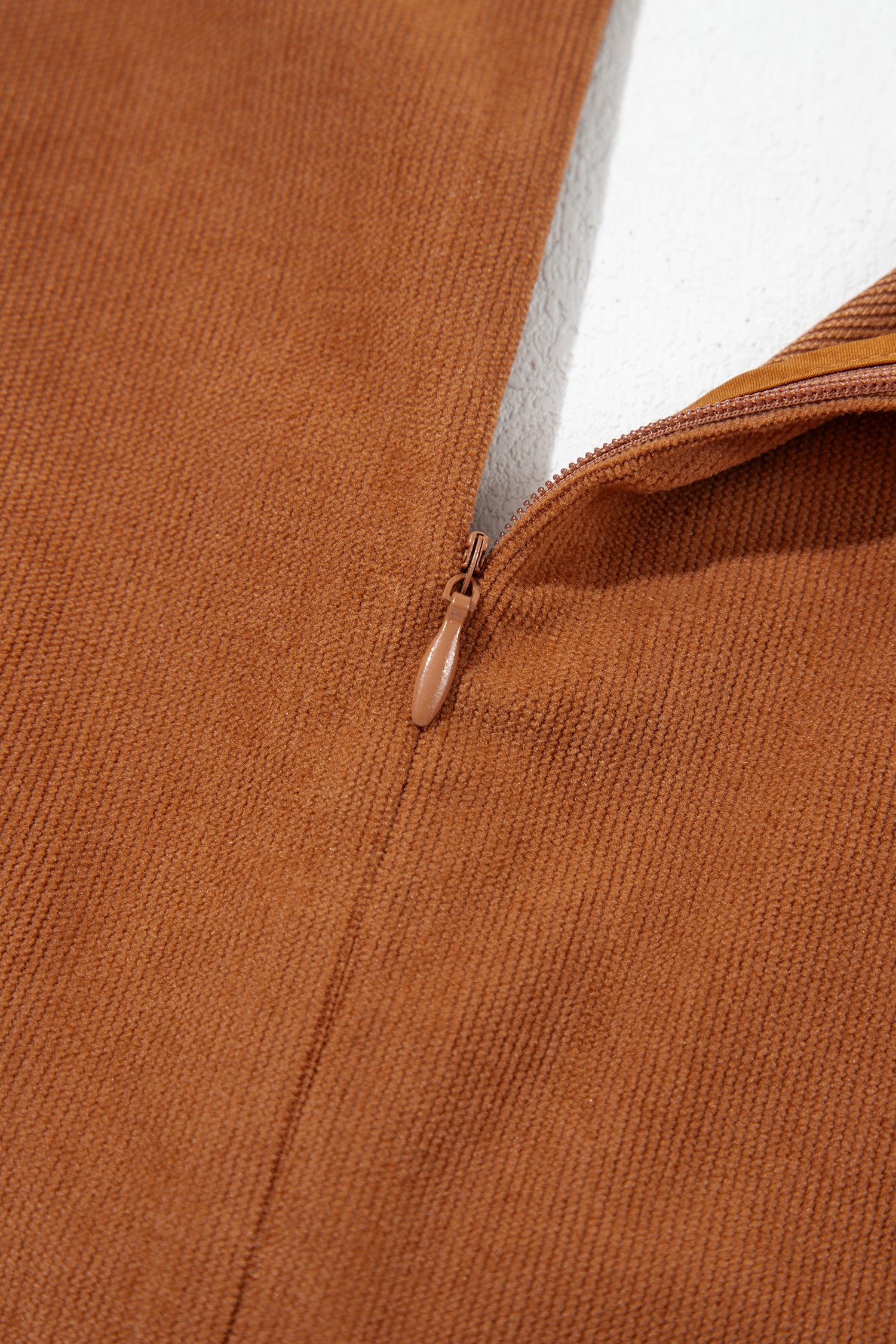 Solid Color Tie V Neck Sleeveless Corduroy Romper – Cinnamon