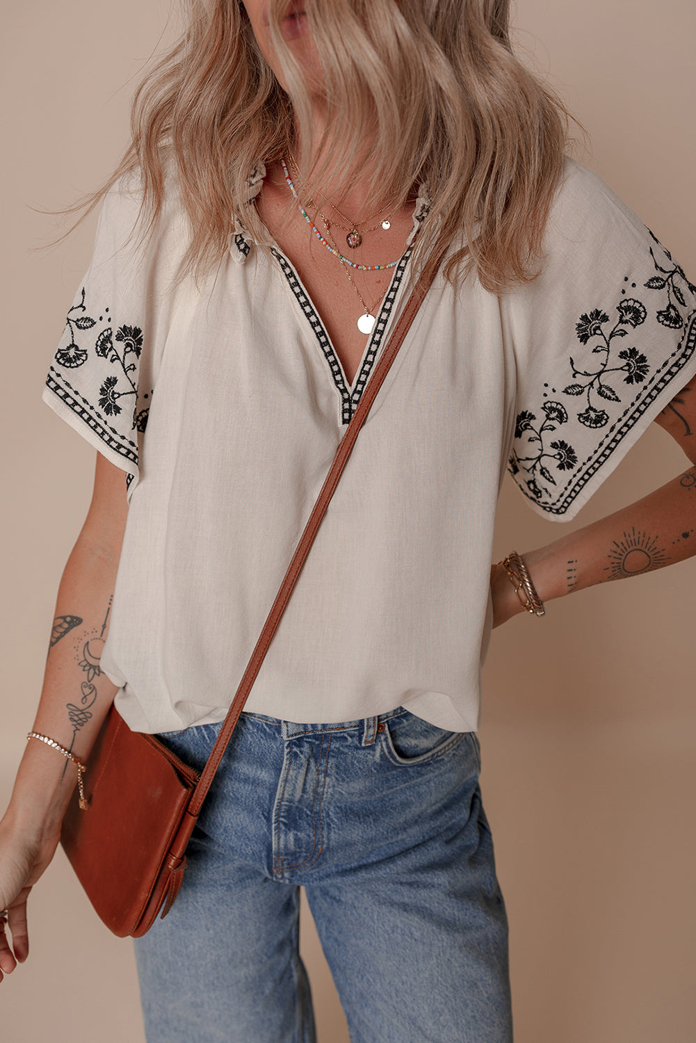White Floral Embroidered Short Sleeve V Neck Blouse eAura