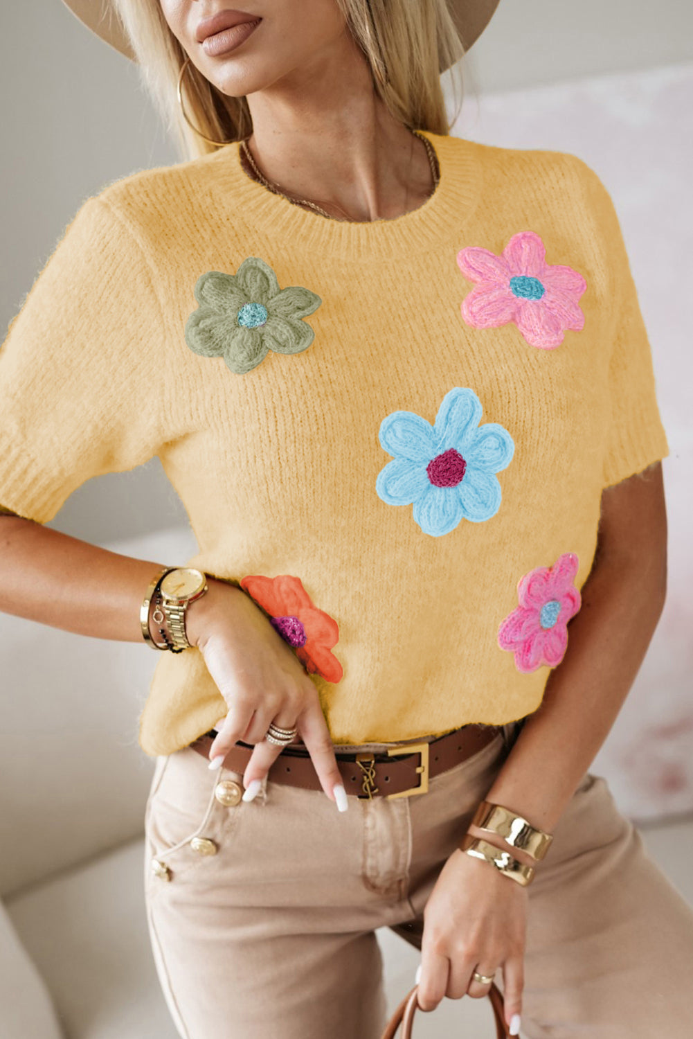 Yellow Cream Cute Flower Applique Short Sleeve Sweater eAura