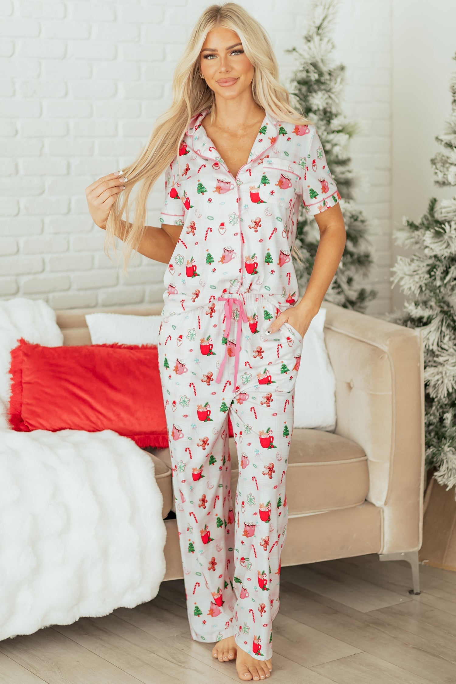 Pink Christmas Spirit Pyjama Set - eAura