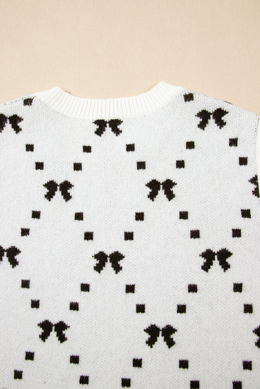 White Bow Pattern Buttoned Side Cropped Sweater Vest eAura