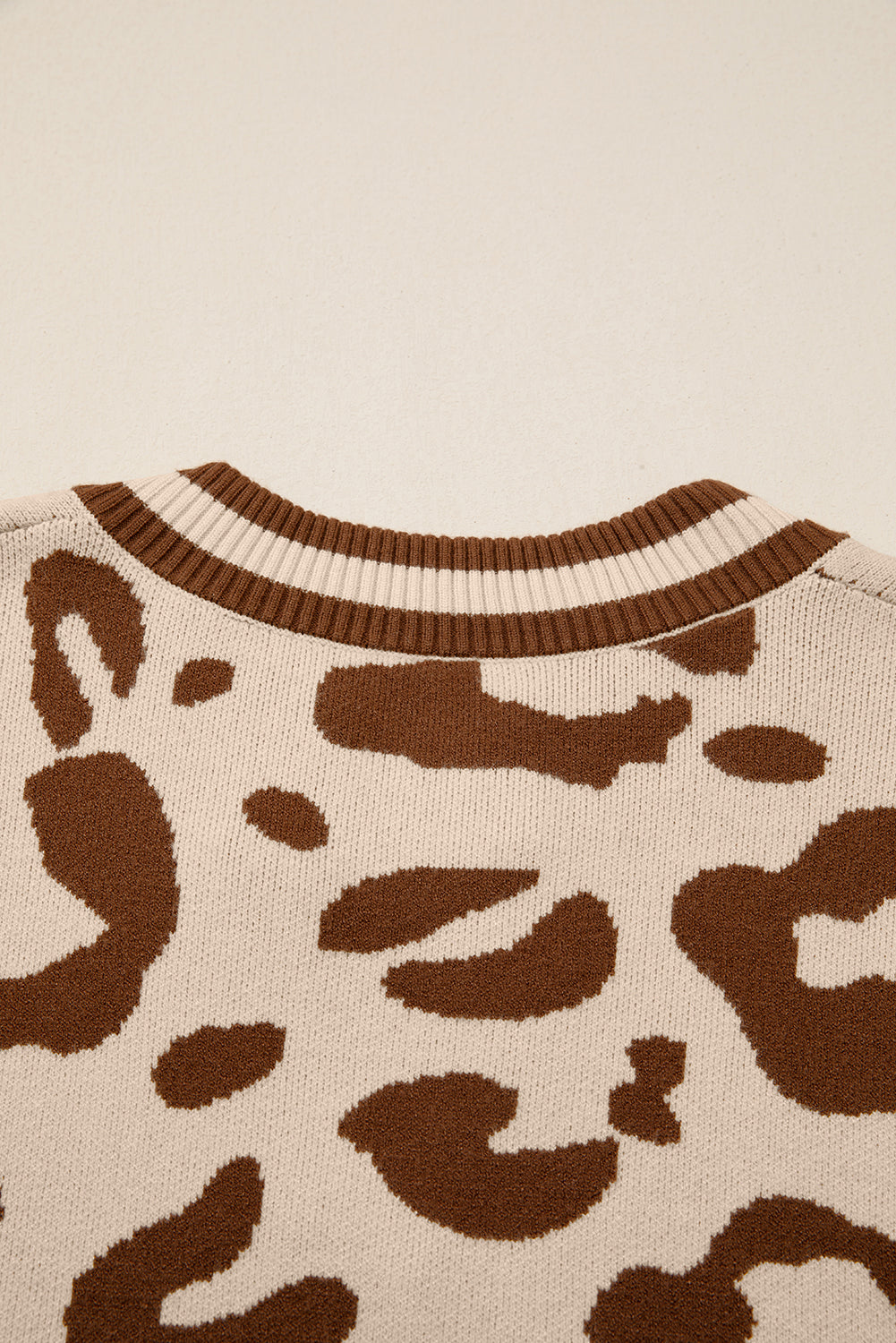 Beige Leopard Printed Knit V-Neck Casual Sweater - eAura