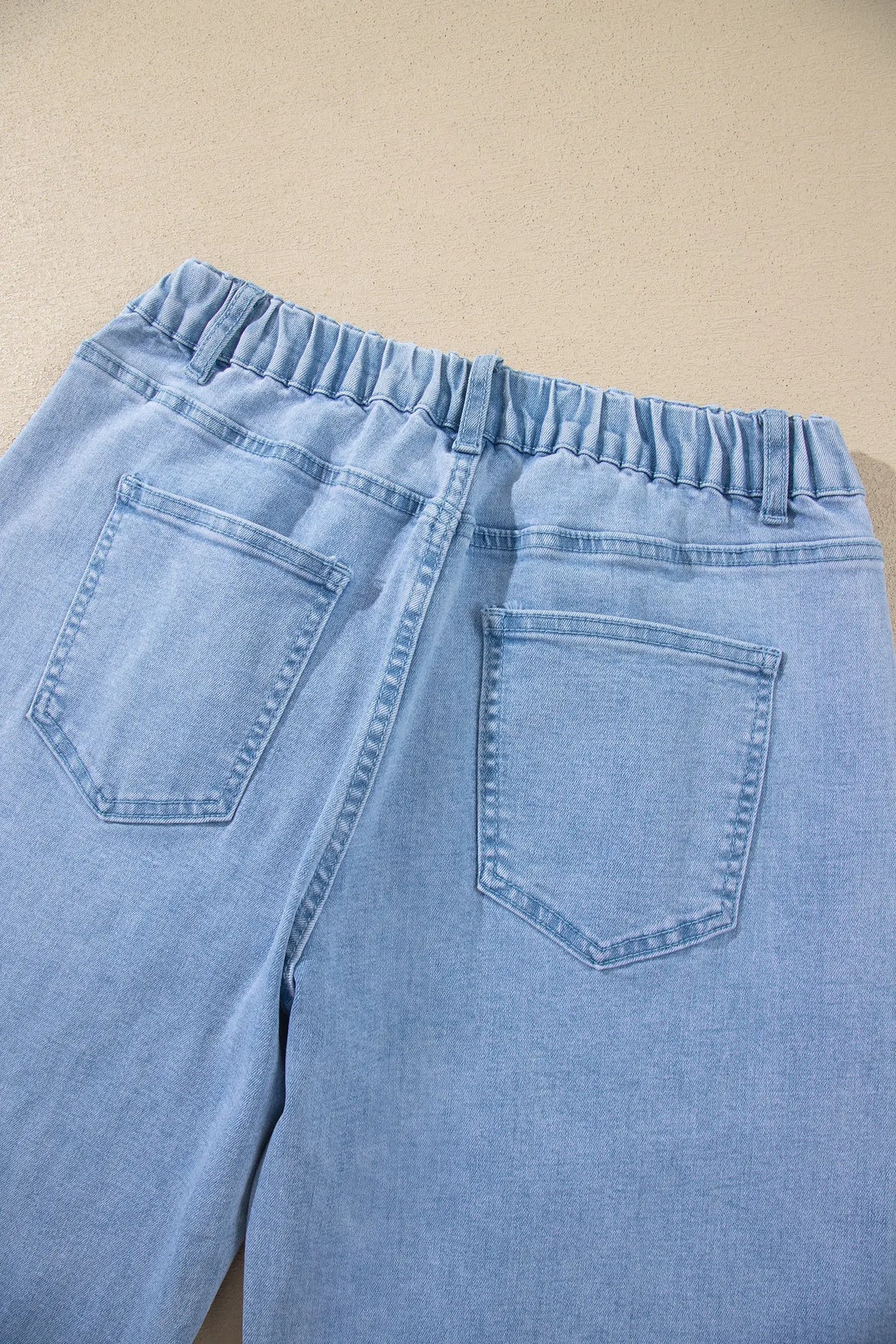 Solid Colour Square Patch Pocket Ankle-length Barrel Jeans – Beau Blue