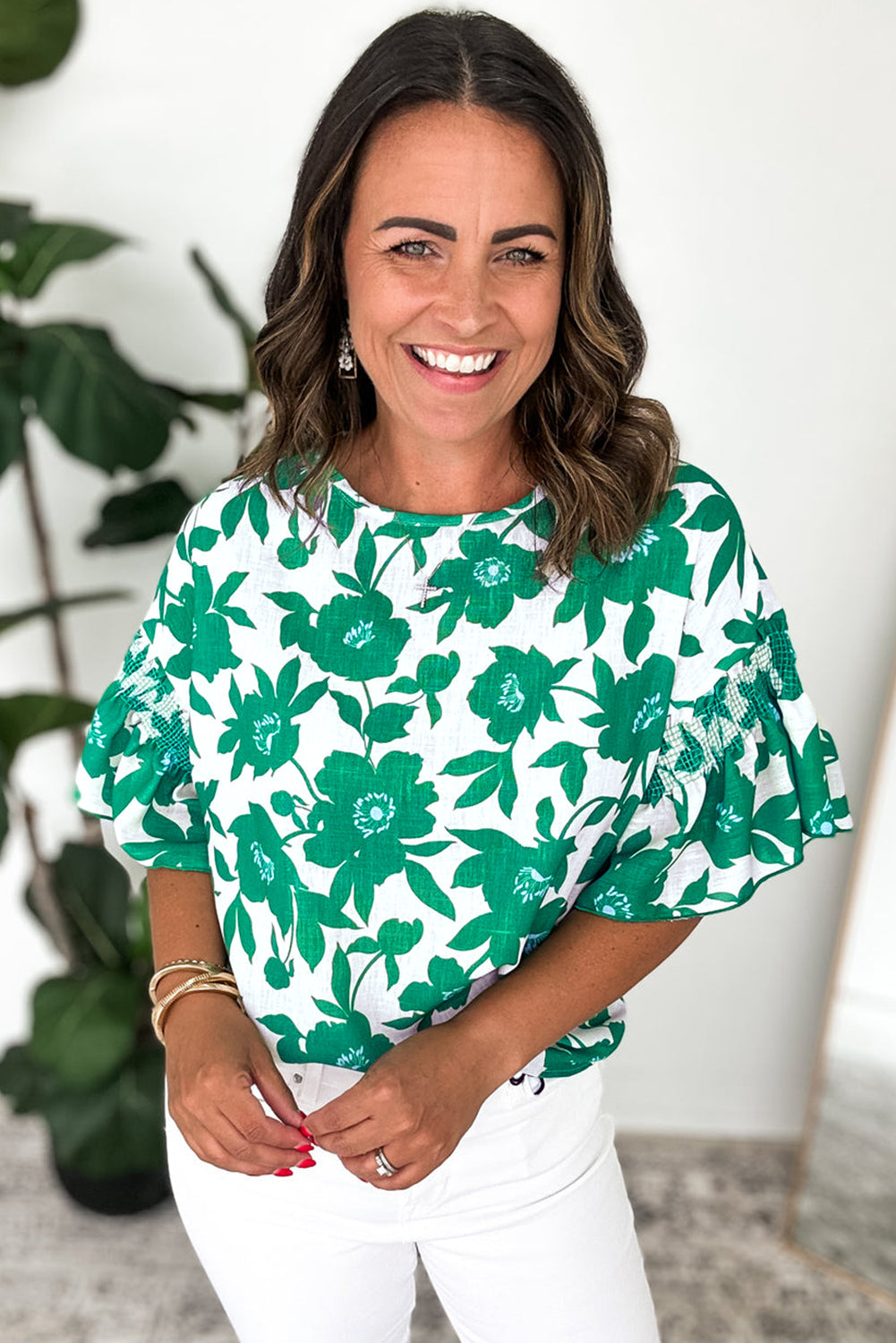 Green Floral Printed Ruffled Short Sleeve Round Neck Loose Blouse eAura