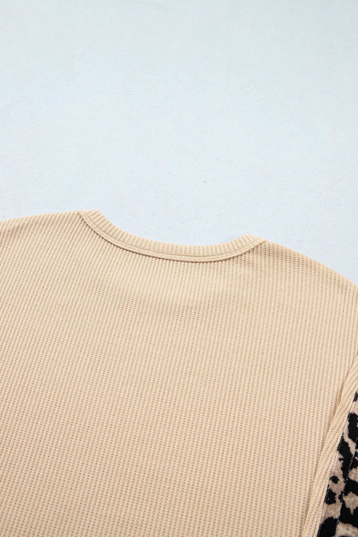 Leopard Sleeve Waffle Knit Split Hem Top – Grey Morn