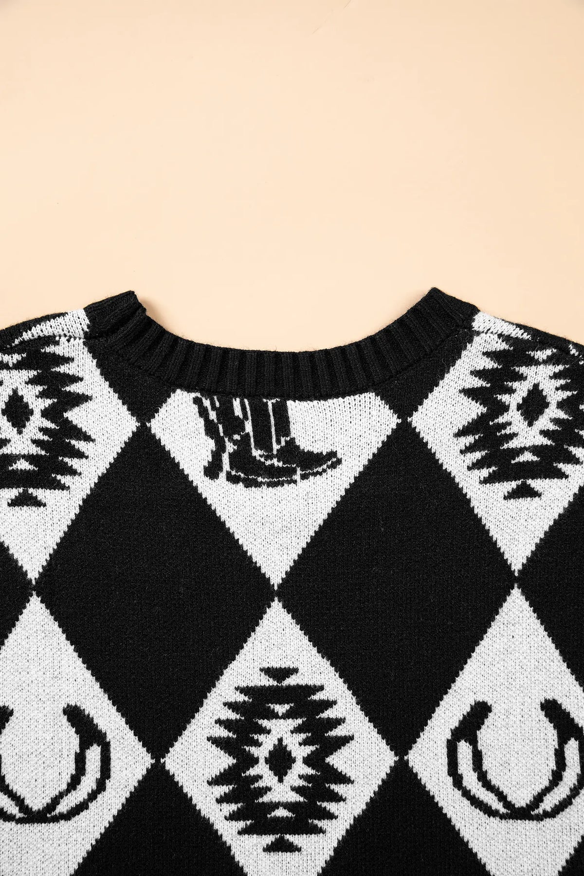 Retro Rhombus Western Print Drop Shoulder Short Sleeve Sweater – Black