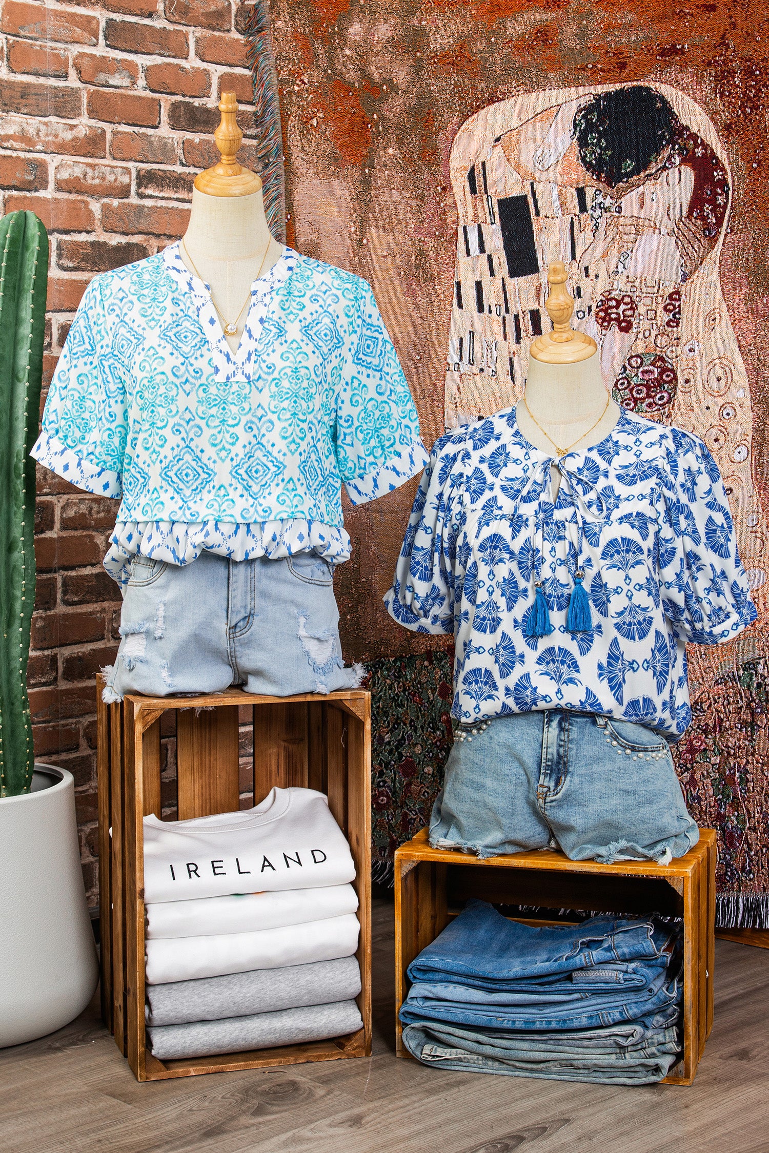 Blue Geometric Print Tassel Drawstring V-Neck Blouse