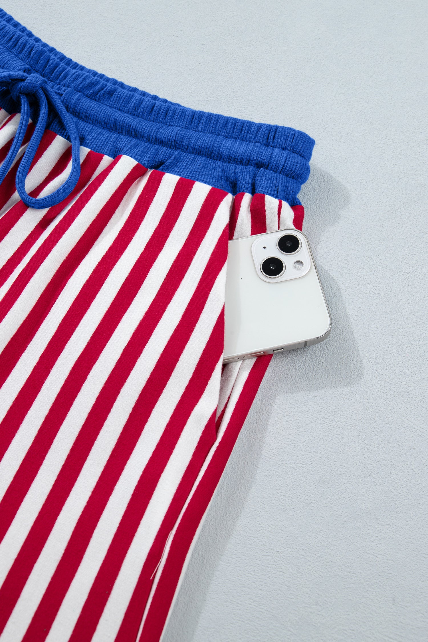 Colorblock Trim V Neck Tee Drawstring Elastic Waist Short Set – Yellow Stripe