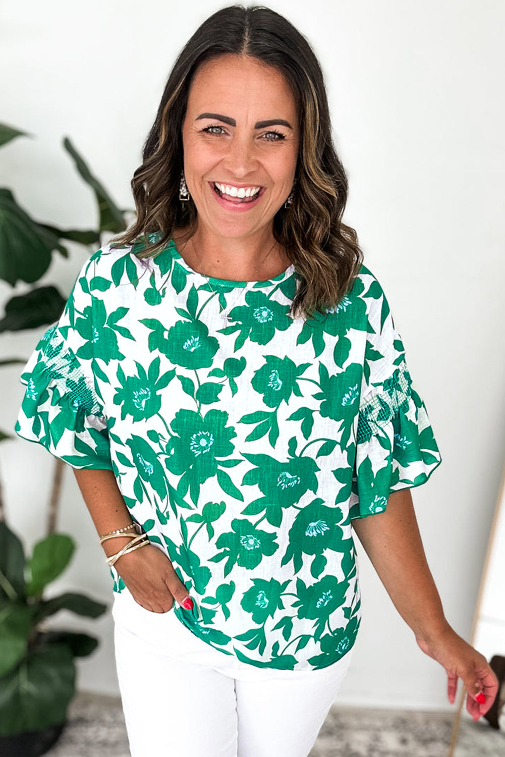 Green Floral Printed Ruffled Short Sleeve Round Neck Loose Blouse eAura