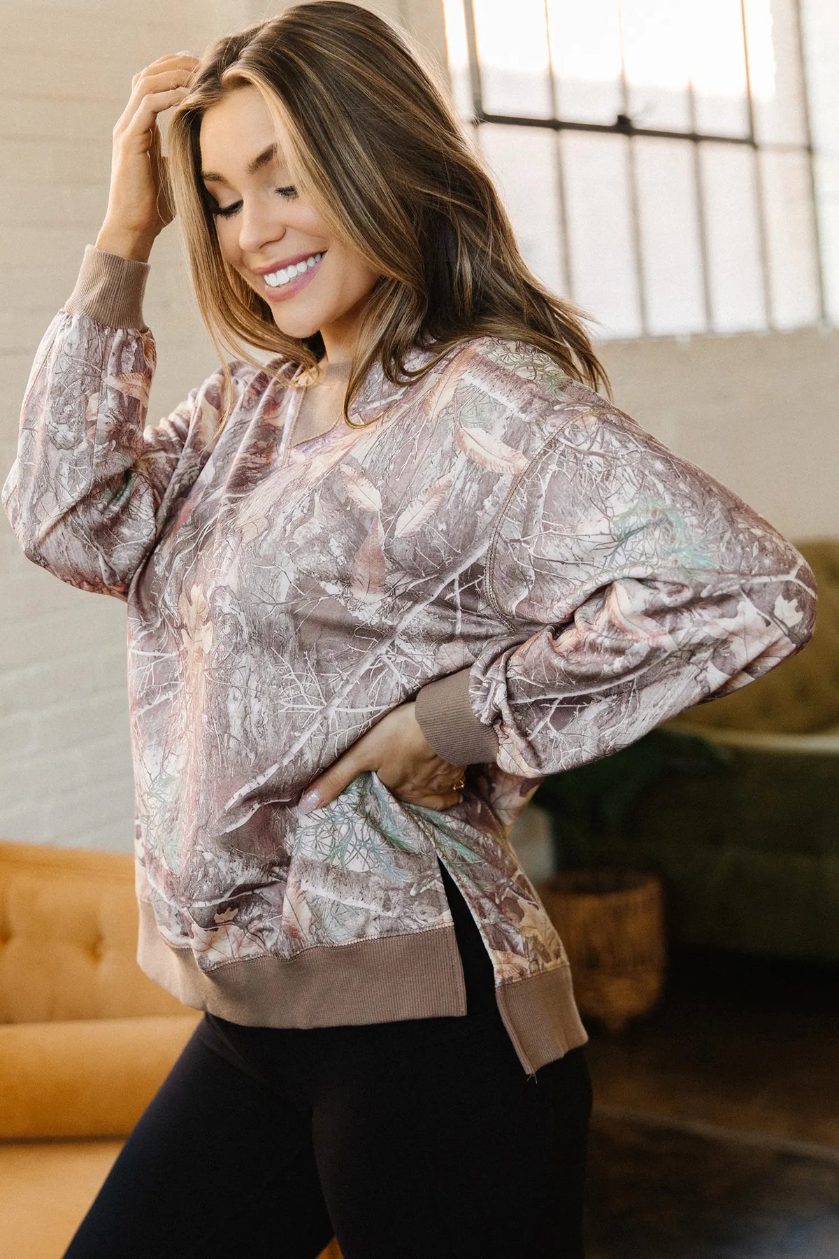 Abstract Camo Print Colour Block Detail Baggy Pullover Sweatshirt – Brown