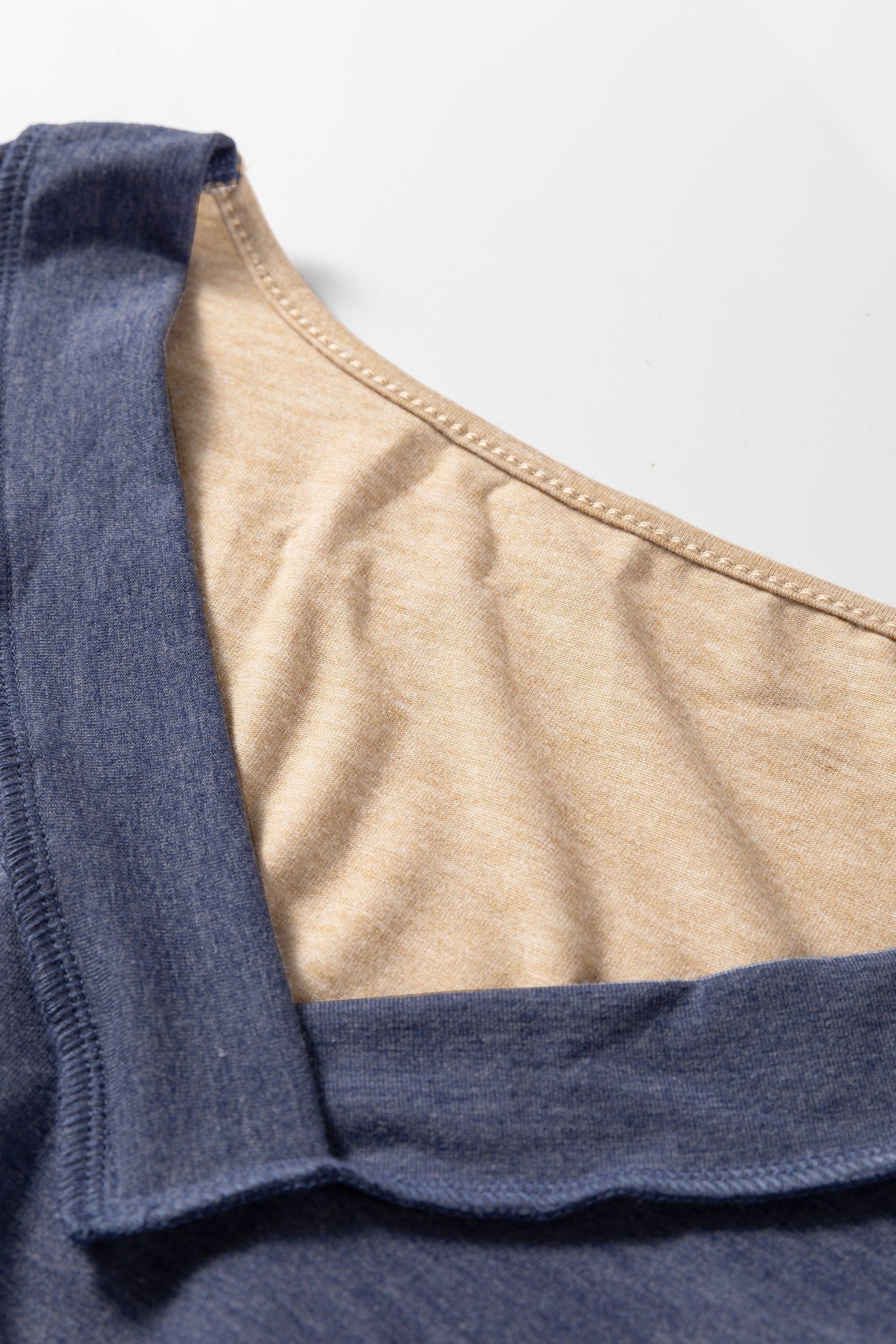 Exposed Stitching Colour-block V-Neck Long Sleeve Top - eAura