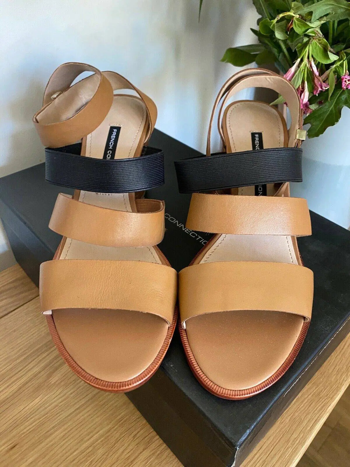French Connection Ciara Safari Leather Block Heel Shoe Sizes 7 , 8 - BB Fashion Outlet