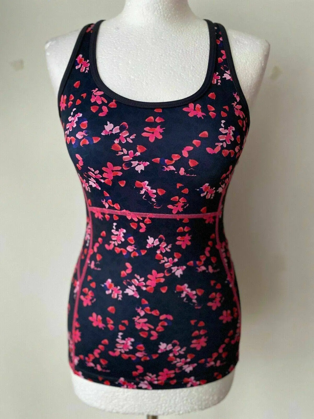 Joules Activewear Navy Floral Gym Top Size 8, 10, 12 - BB Fashion Outlet