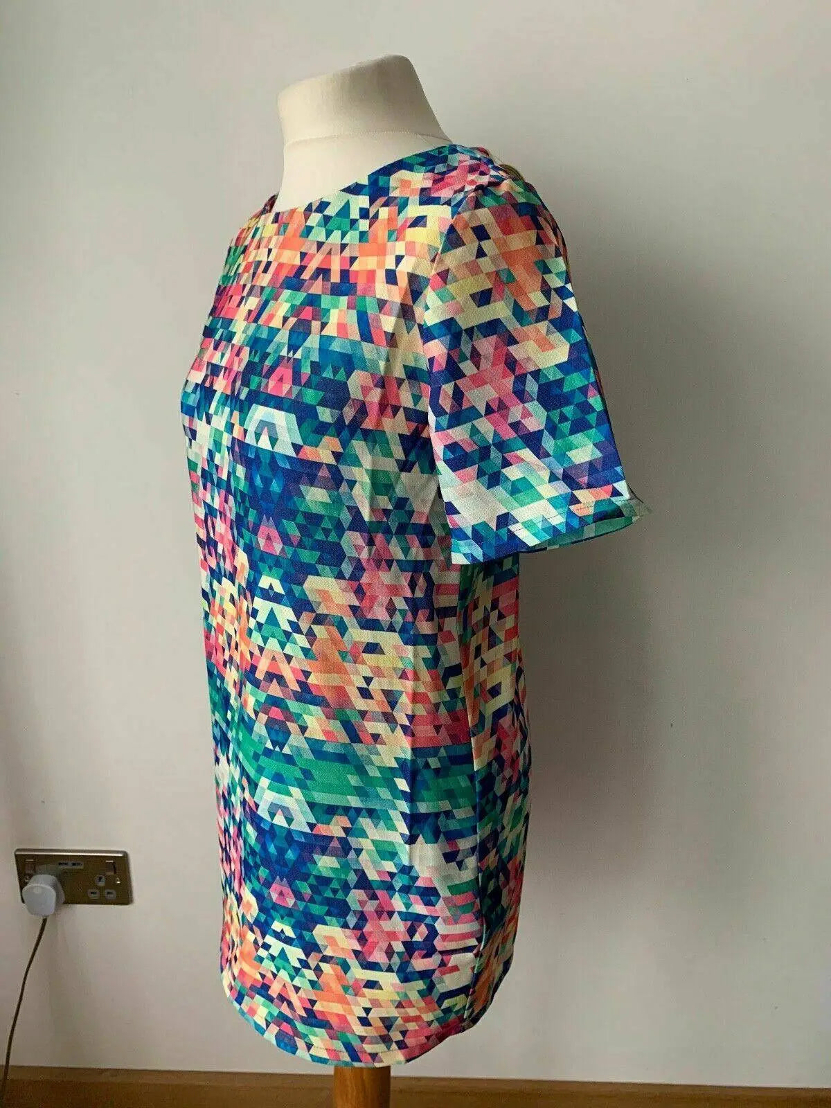 New Look Cameo Rose Shift Dress Geometric Bright Colourful Size 8 & 12 available - BB Fashion Outlet