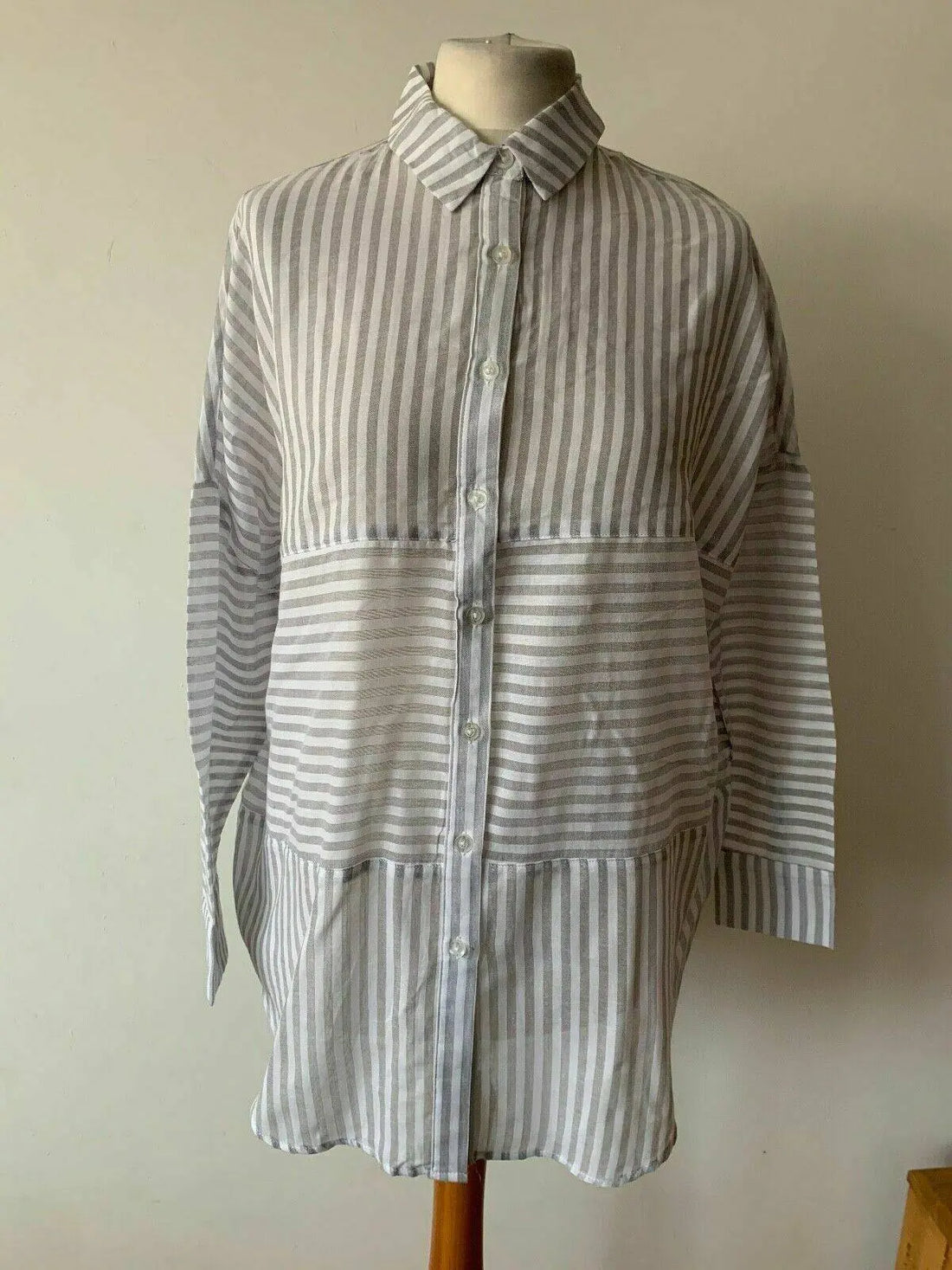 New Look Contrast Mixed Front Stripe Shirt Lightweight Size 10 Boxy Wide - BB Fashion Outlet