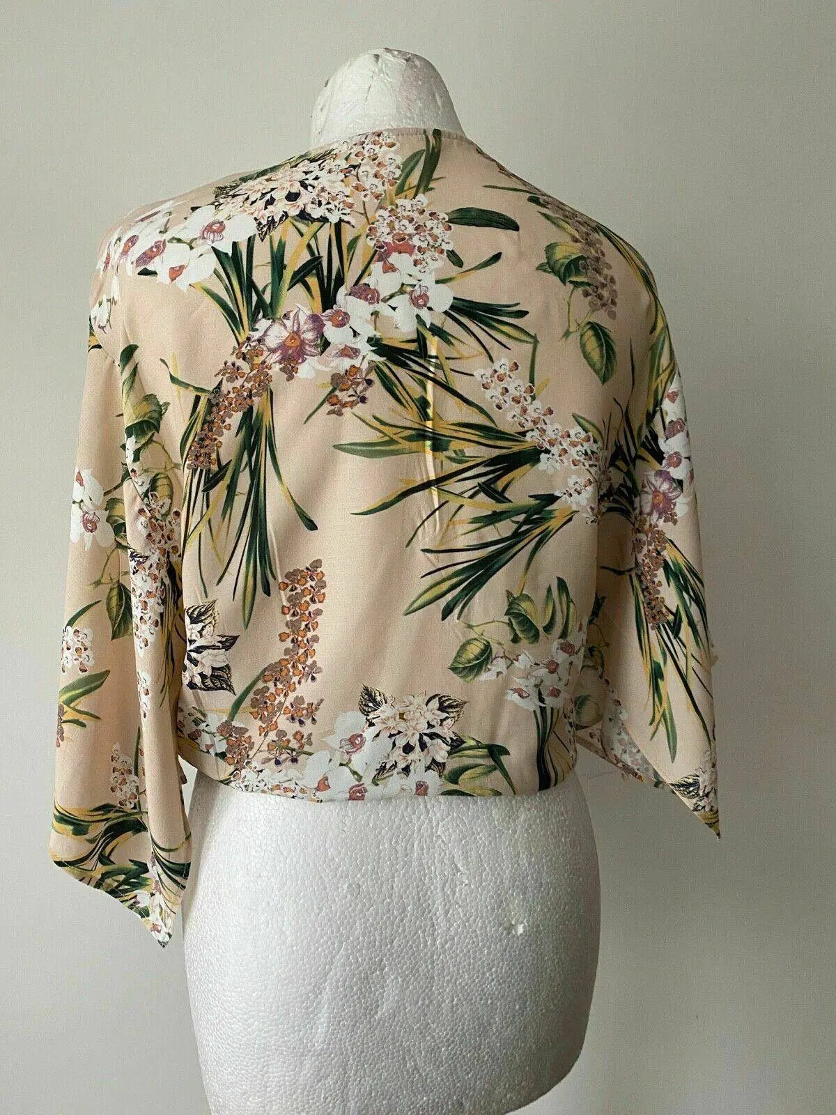 River Island Botanical Print Front Tie Top Sizes 6, 8, 12 Kimono Sleeve - Beagle Boutique Fashion Outlet
