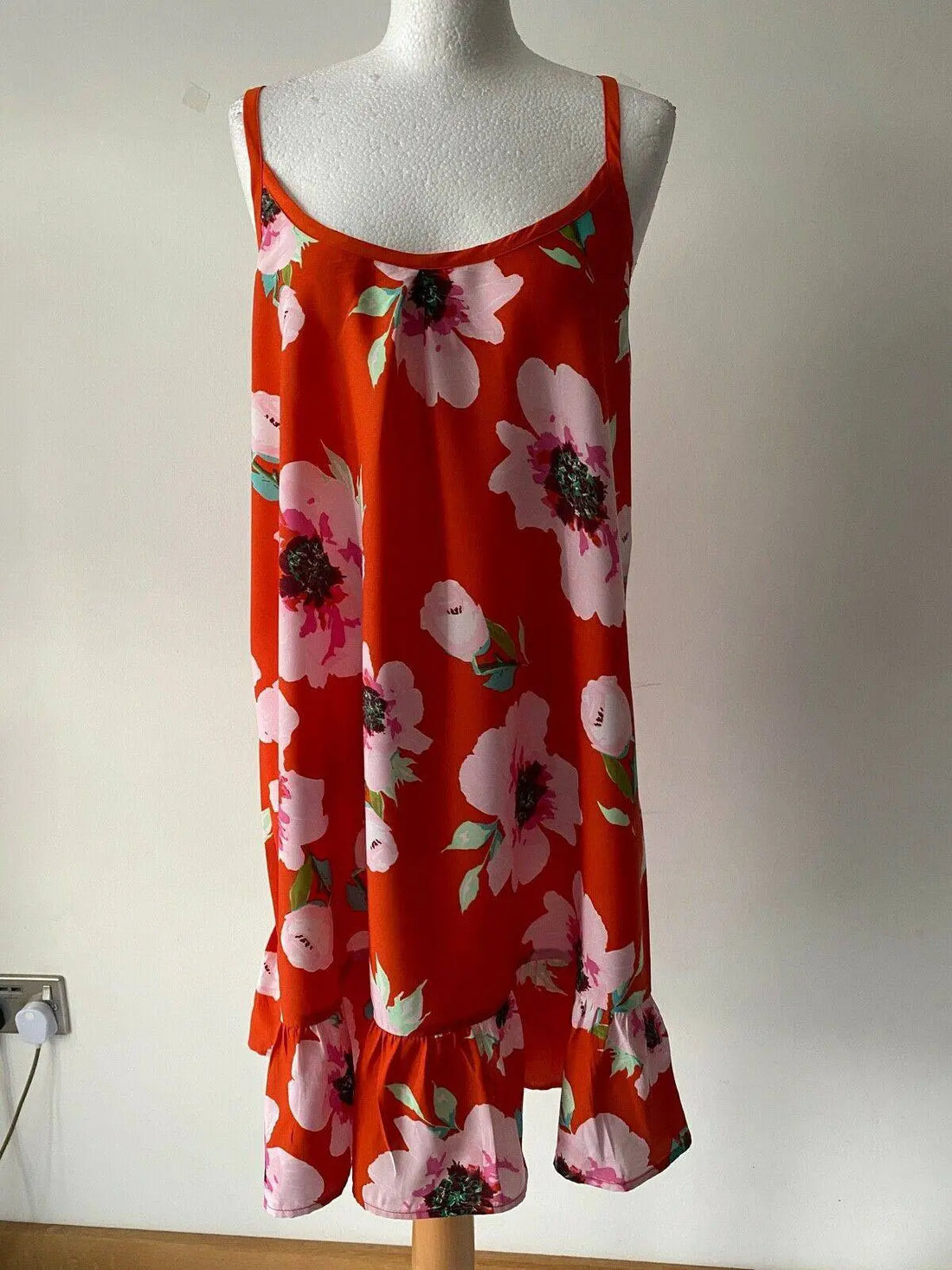 STUDIO Sleeveless Dress Sizes 12 / 14 Black
