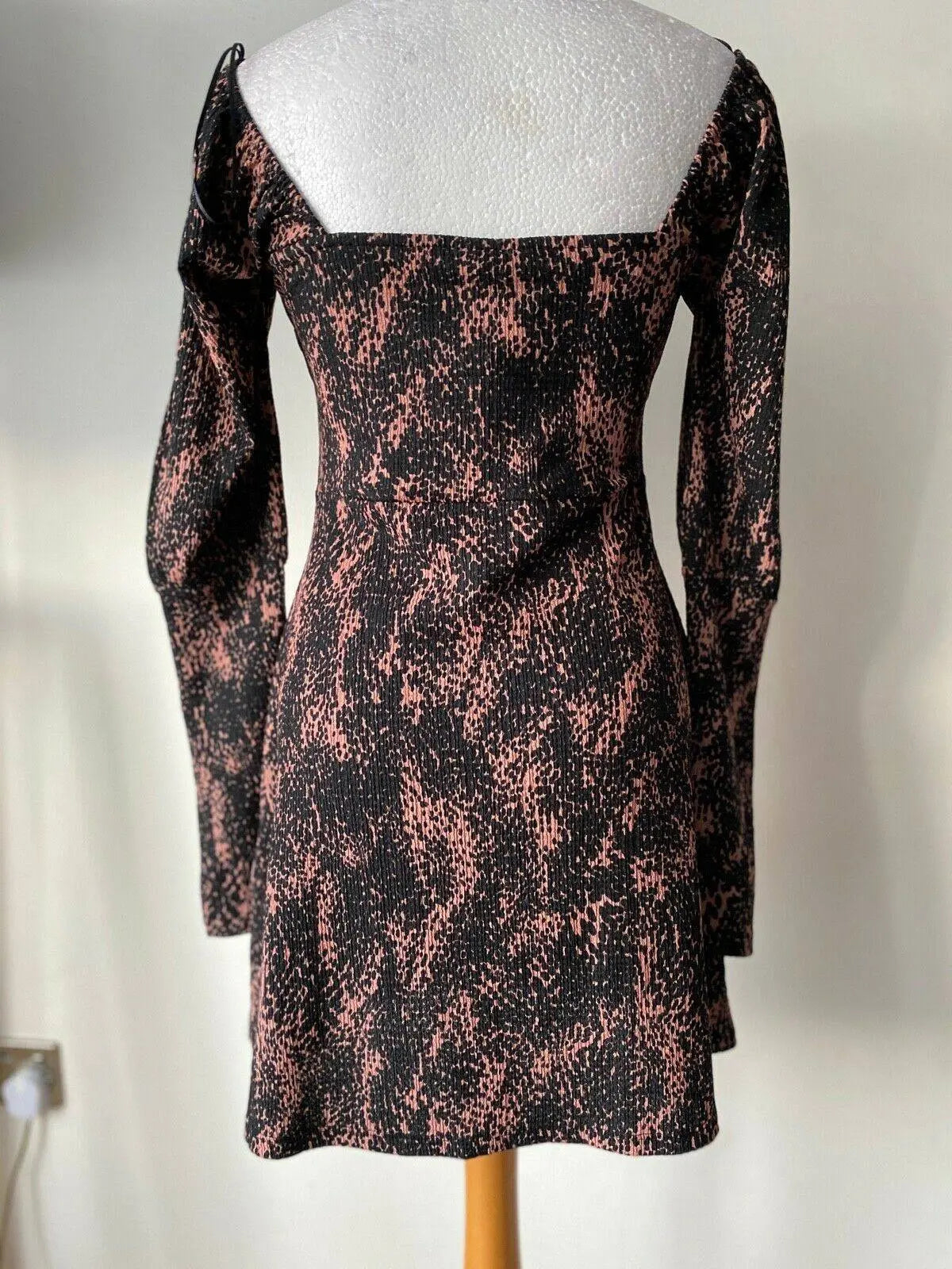 Topshop Puff Sleeve Crepe Mini Dress Sizes 8, 10, 12 - BB Fashion Outlet